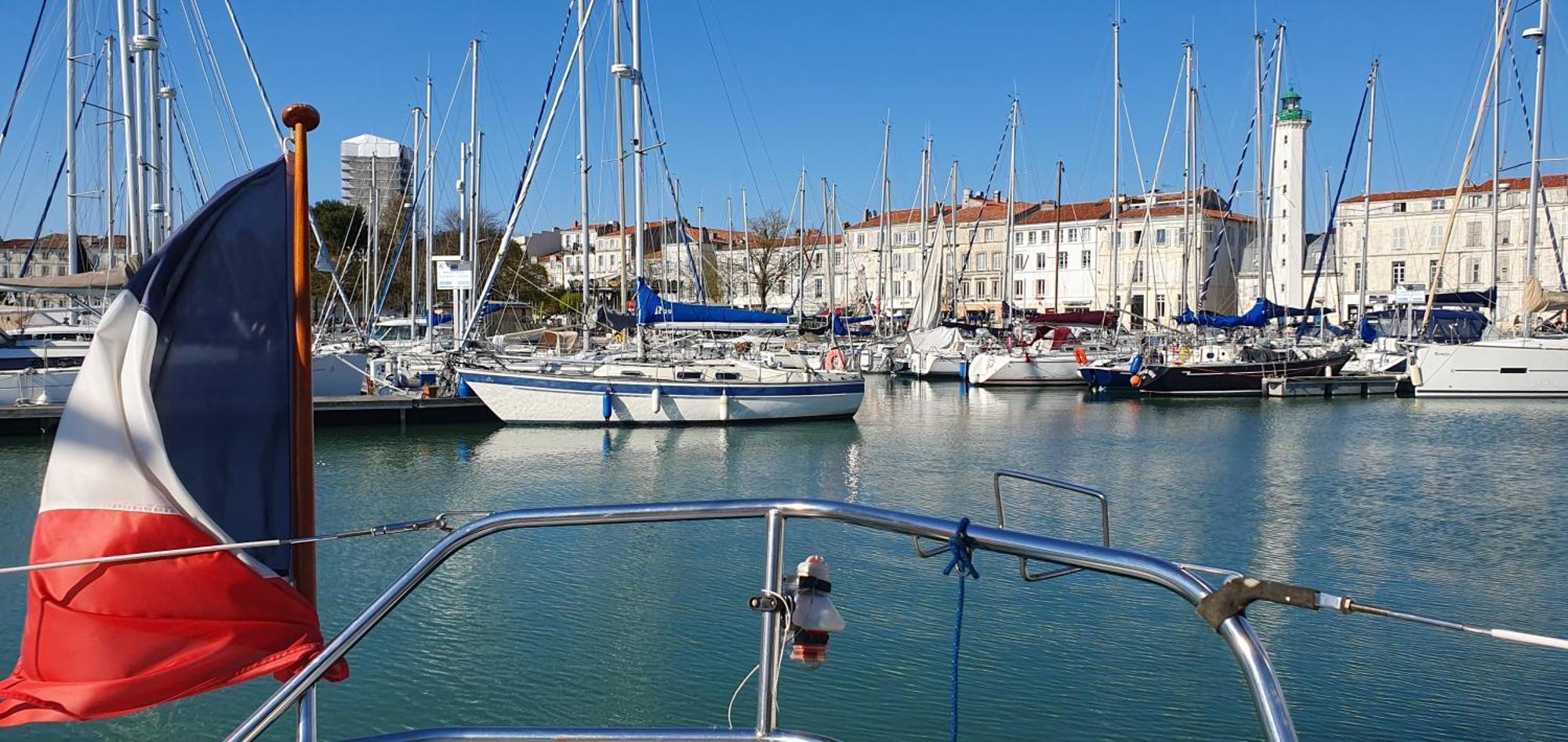 Coriandre 2 - Dormir Sur Un Grand Voilier 9 Personnes By Nuits Au Port 拉罗歇尔 外观 照片